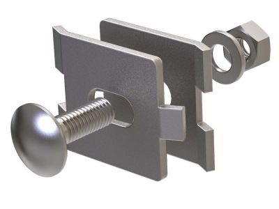 Coupler clamp for wire mesh fence